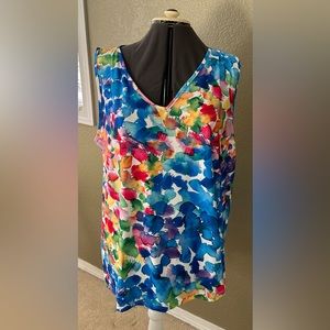 Sakurafina Blue abstract dot V-neck tank
